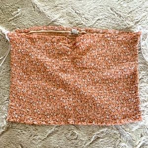 Floral strapless crop top 🌸